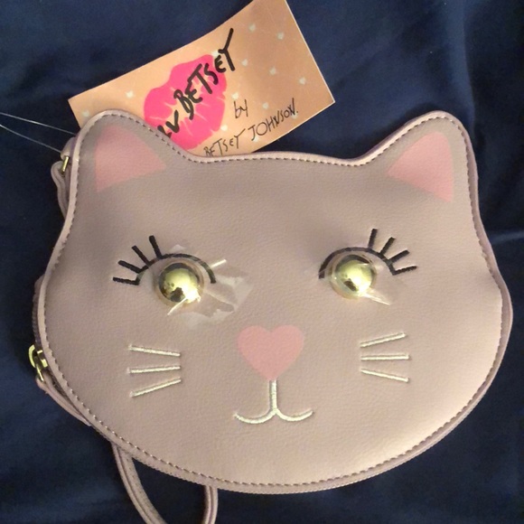 Cute lavender kitty wristlet. - Picture 1 of 2